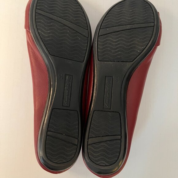 American Eagle Red Faux Leather Ballet Flats ~ Women's Size 9.5M ~ New no Box - Picture 8 of 8